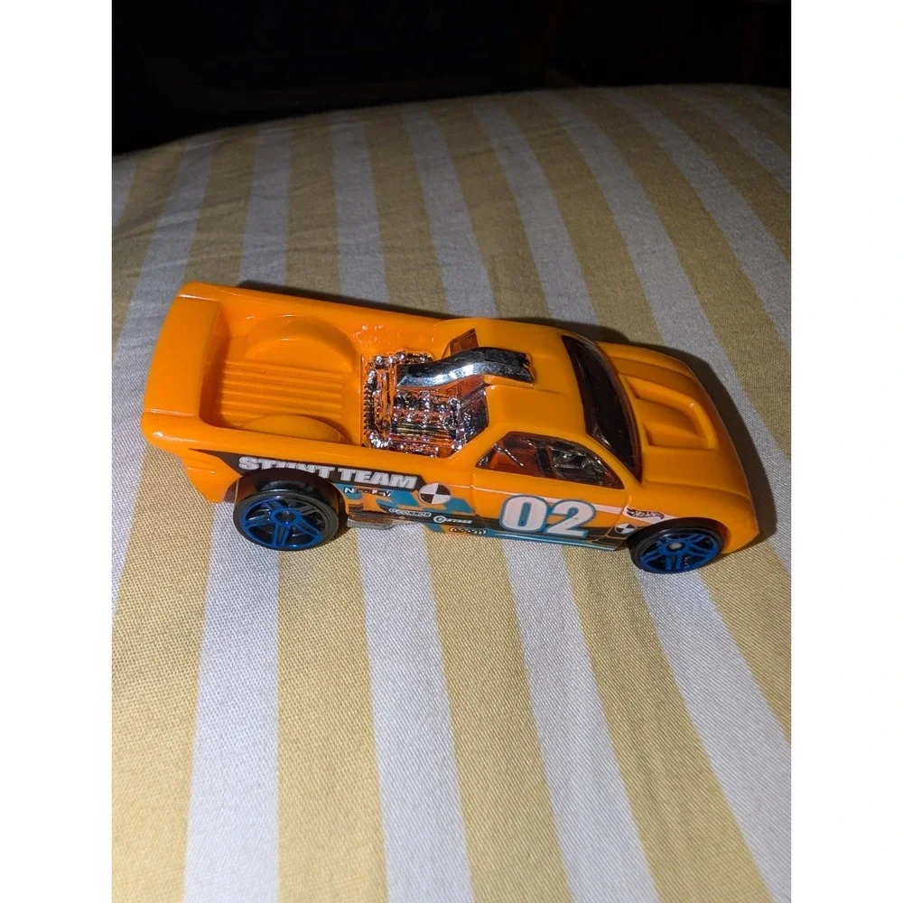 2012 Hot Wheels Mega Loop Mayhem Orange Bedlam Stunt Team #02 1:64 Diecast Rare